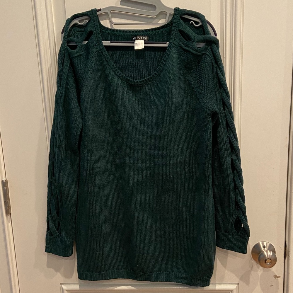 Venus Green Sweater with Sleeve Detail